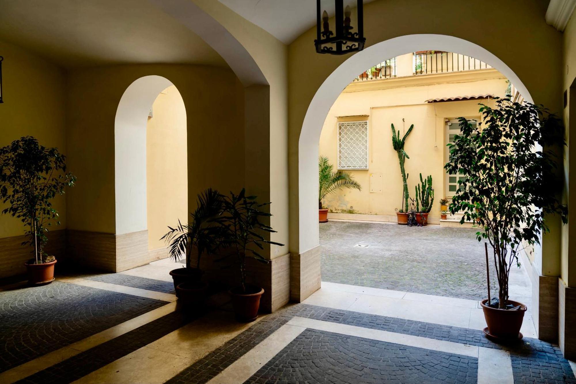 Tolemaide Orange Apartment Рим Экстерьер фото
